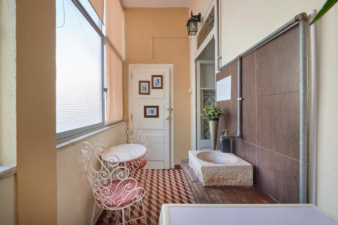 Brand New Hostel Anjos Lissabon Exterior foto