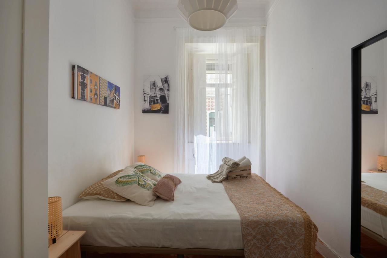 Brand New Hostel Anjos Lissabon Exterior foto