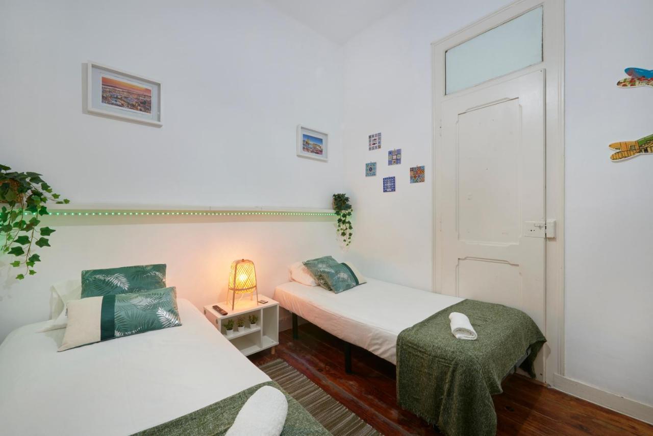 Brand New Hostel Anjos Lissabon Exterior foto