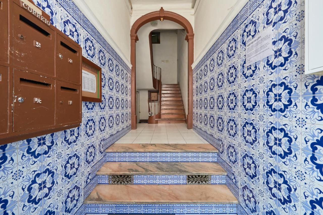 Brand New Hostel Anjos Lissabon Exterior foto