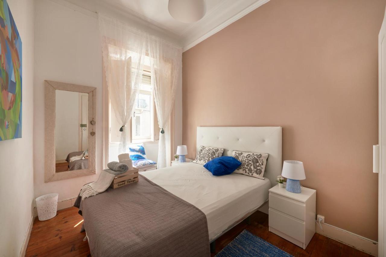 Brand New Hostel Anjos Lissabon Exterior foto