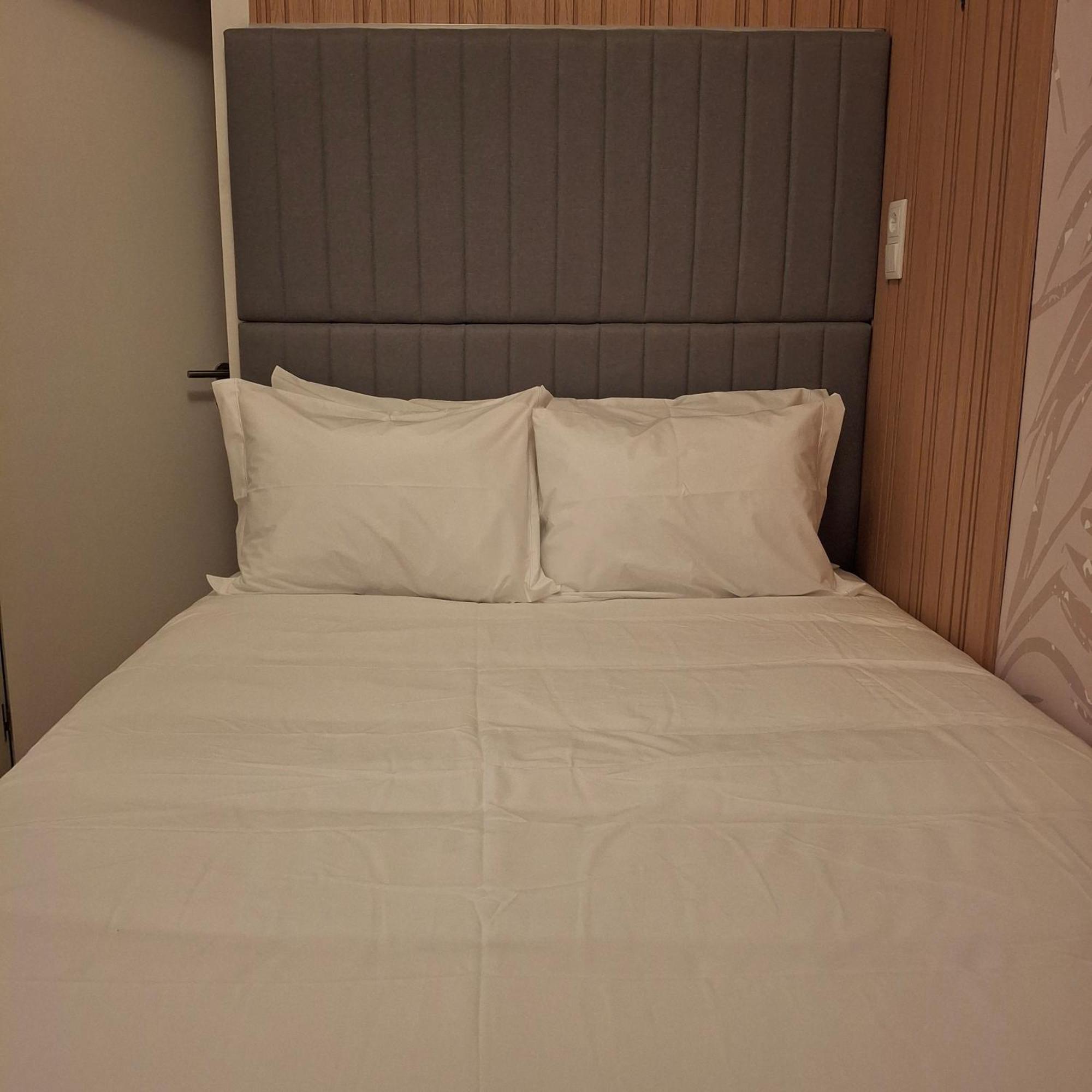 Brand New Hostel Anjos Lissabon Exterior foto